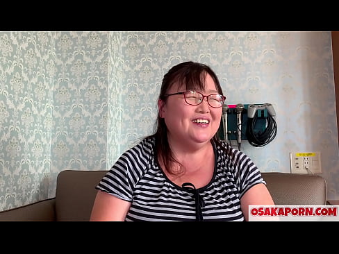 ❤️ Fet japansk mamma visar sina enorma bröst och njuter av en sexleksak. En 51-årig asiatisk mamma berättar om sin sexuella erfarenhet. Yukiko 1 OSAKAPORN fet milf ❤ Sexvideo at us ❌